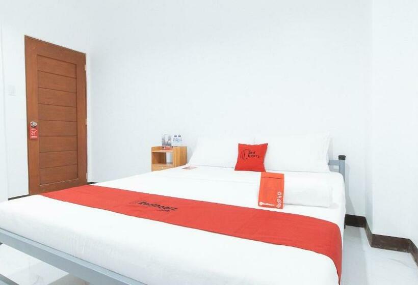 Номер Deluxe, Reddoorz @ Catalina Pension House