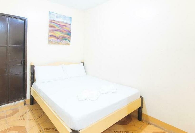 Номер Стандарт, Golden Empress Hotel Urdaneta Pangasinan By Reddoorz