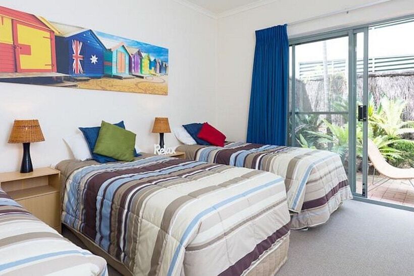 Апартаменты 3 Спальни Вид на Море, Avoca Palms Resort Apartments