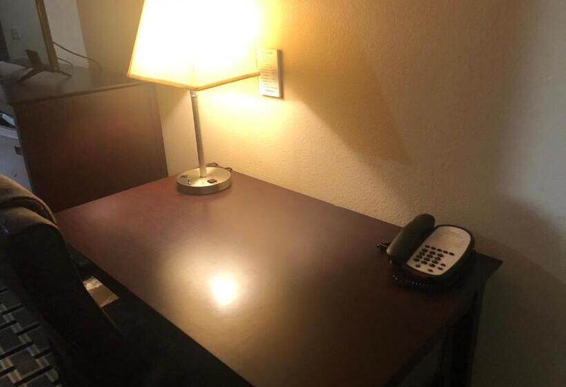 Номер Economy, Executive Inn Woodward