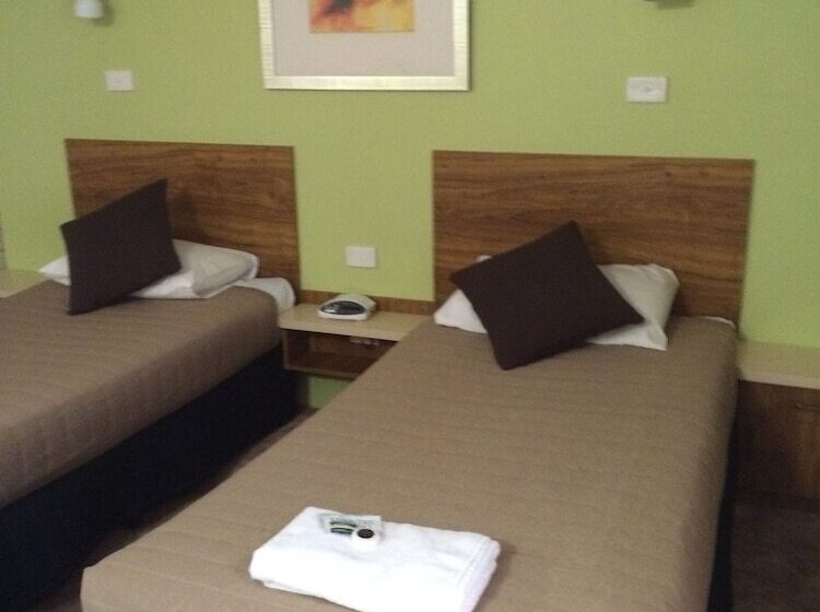 2 베드룸 패밀리 스위트, Tumut Valley Motel