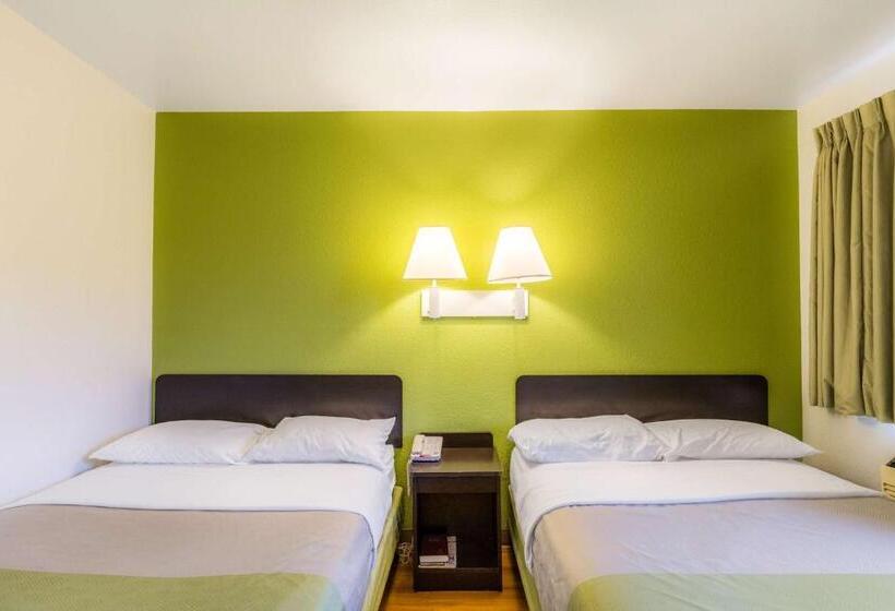 Четырехместный Номер Deluxe, Motel 6 Green Bay, Wi
