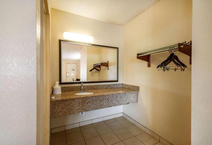 Habitación Estándar Cama King, Motel 6 Washington Dc Convention Center