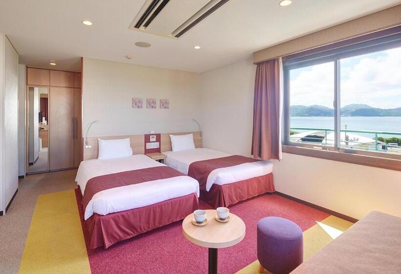 디럭스 룸 바다 전망, Yugaf Inn Okinawa