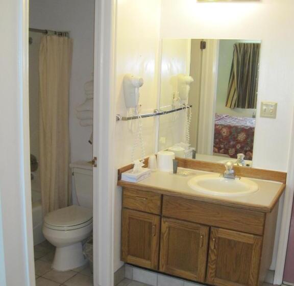 Номер Стандарт, Ameri Stay Inn & Suites