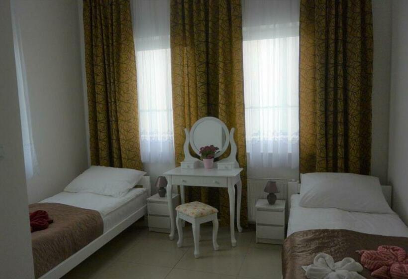 Номер Стандарт, Hostel Wólka Kosowska Z Prywatnymi łazienkami