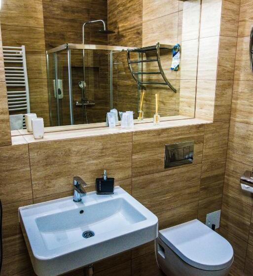 Семейный Номер, Magnolia Hotel&restauracja