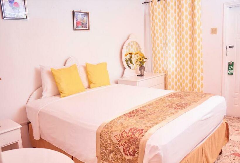 스위트, Titchfield Guest House