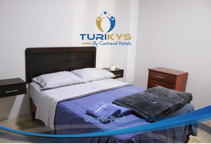 이코노미 룸, Turikys Churin