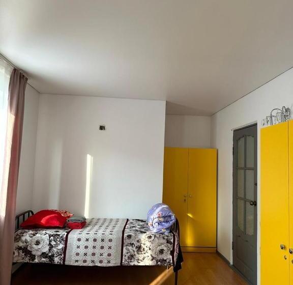 تختخواب در اتاق مشترک, Assem Hostel Koktobe