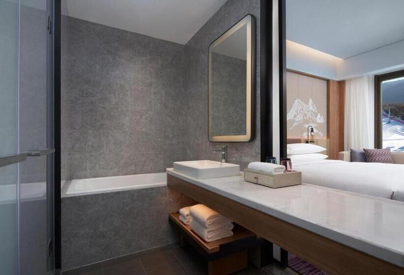 Family Suite, Courtyard By Marriott Chongli