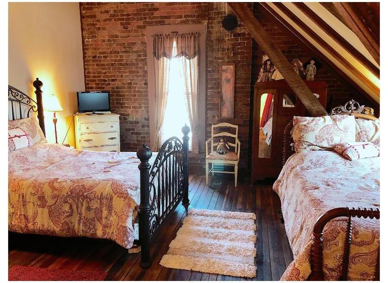 4인용 스탠다드 룸, Main Street Bed & Breakfast Established In 1810