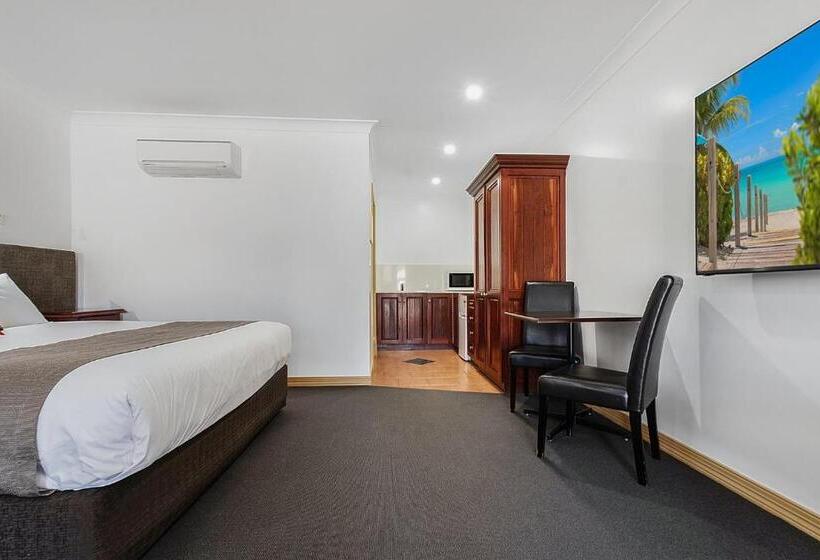 스위트, Georgian Motor Lodge