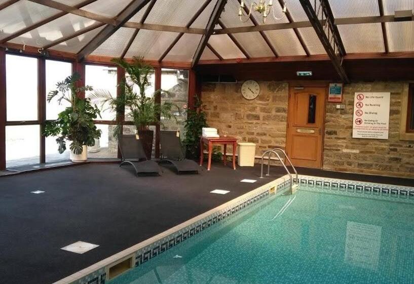Номер Стандарт, Leeming Wells
