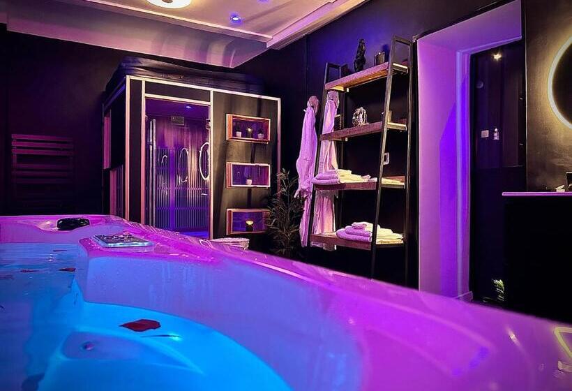 Номер Стандарт с Гидромассажем, Love Room Suite Dirty Diana