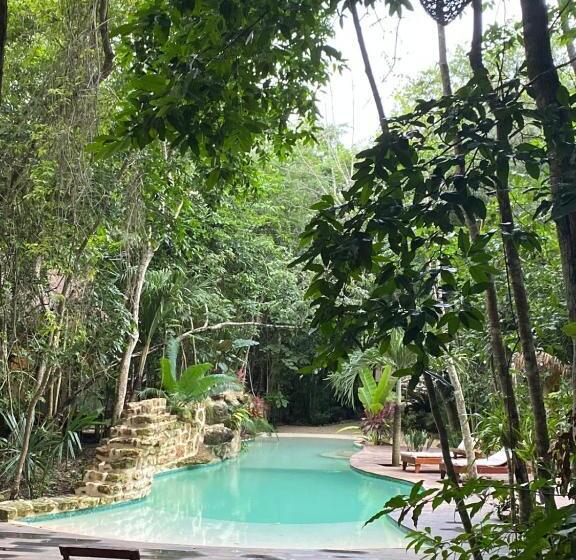 1 Bedroom Apartment Lake View, Xoot’ka’ana Villa Colibri