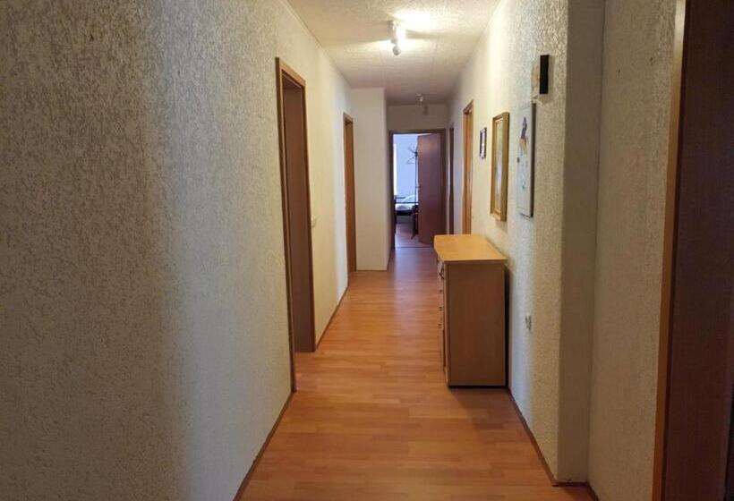Трежместный Номер Economy, Pension Für Monteure In Leisnig