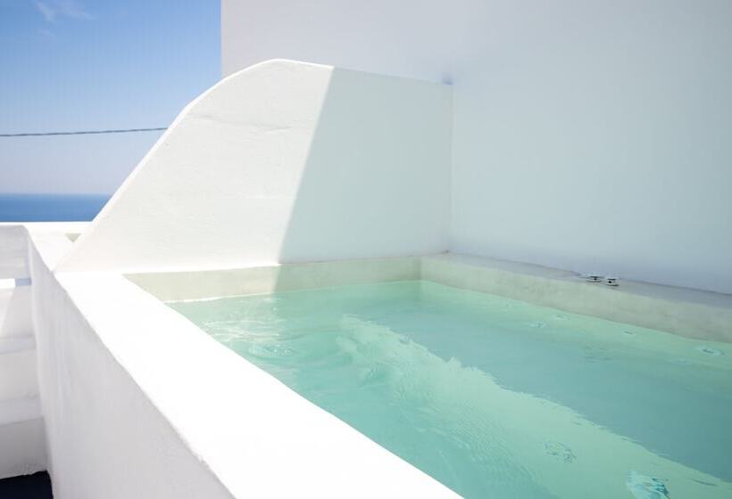 سوییت سوپریور با چشمانداز دریا, White Cave Villas