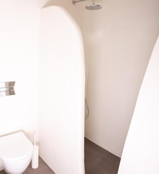 سوئیت پریمیوم با چشمانداز دریا, White Cave Villas