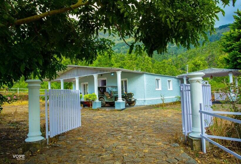 Дом 1 Спальня, Moonlight Munnar Forest Bungalow With Private Waterfalls By Voye Homes