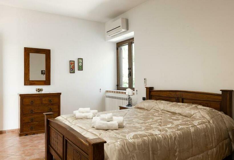 Номер Стандарт, Agriturismo Le Ghiandaie