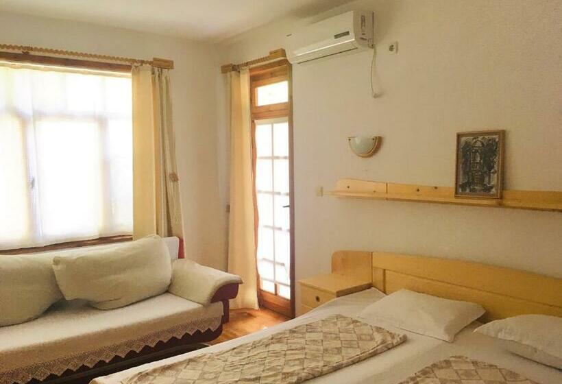 带2个卧室的公寓, Guest House Barbov