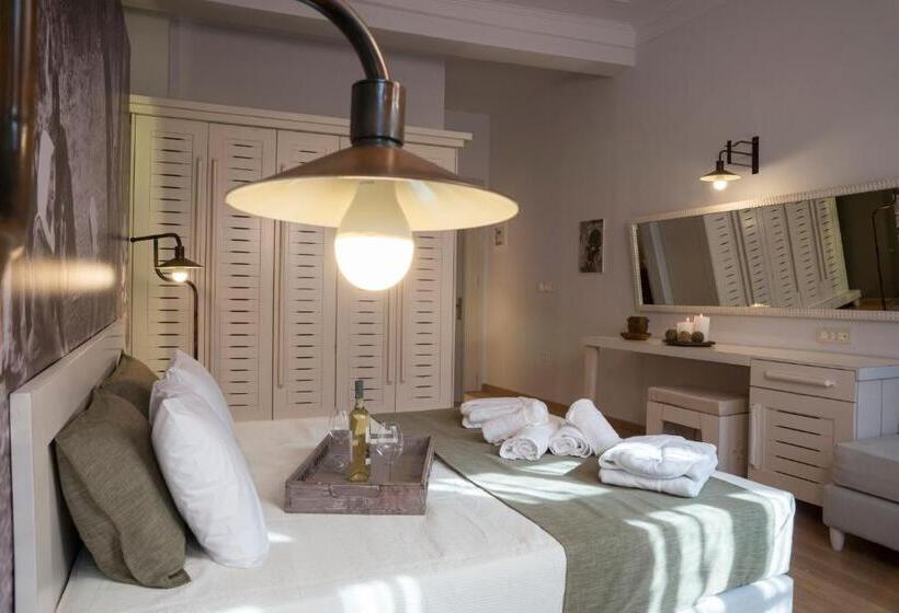 Quarto Superior com Balcão, Elia Daliani