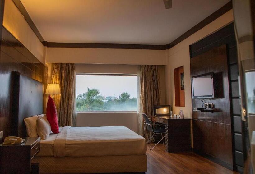 Suite, Pal Heights
