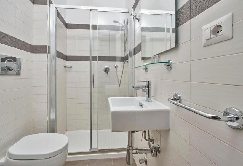 1 Sovrums Lägenhet Havsutsikt, Residence Reale