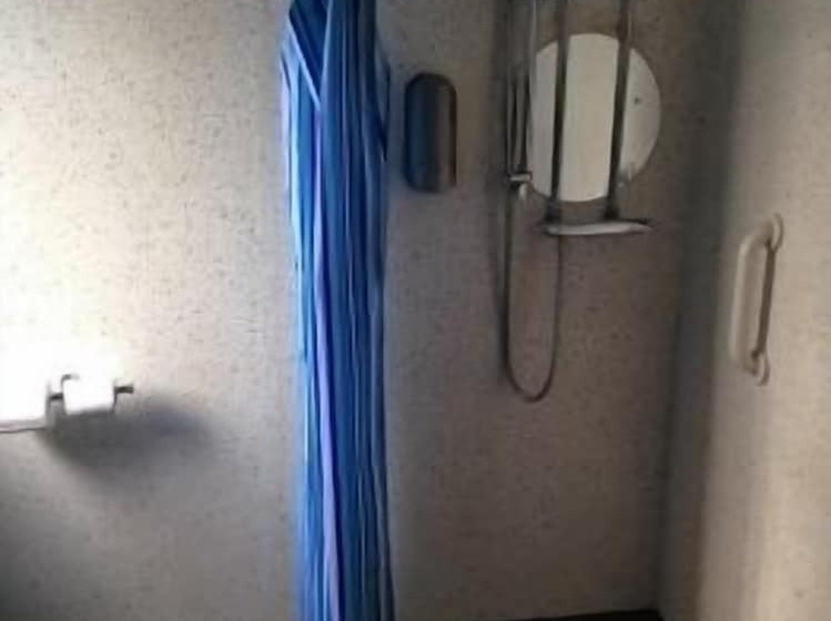 Семейный Номер, 5 Corners Guest Inn