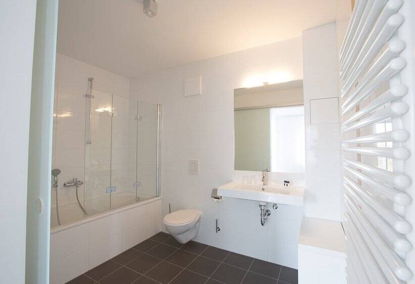 آپارتمان سوپریور 1 خوابه, Adapt Apartments Berlin  Adlershof