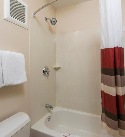 Номер Deluxe, Red Roof Inn Marietta