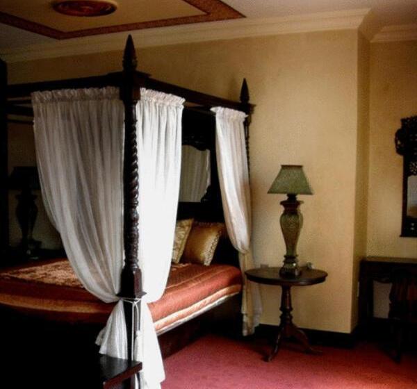 Президентский Люкс, Royal Elephant Hotel & Conference Centre
