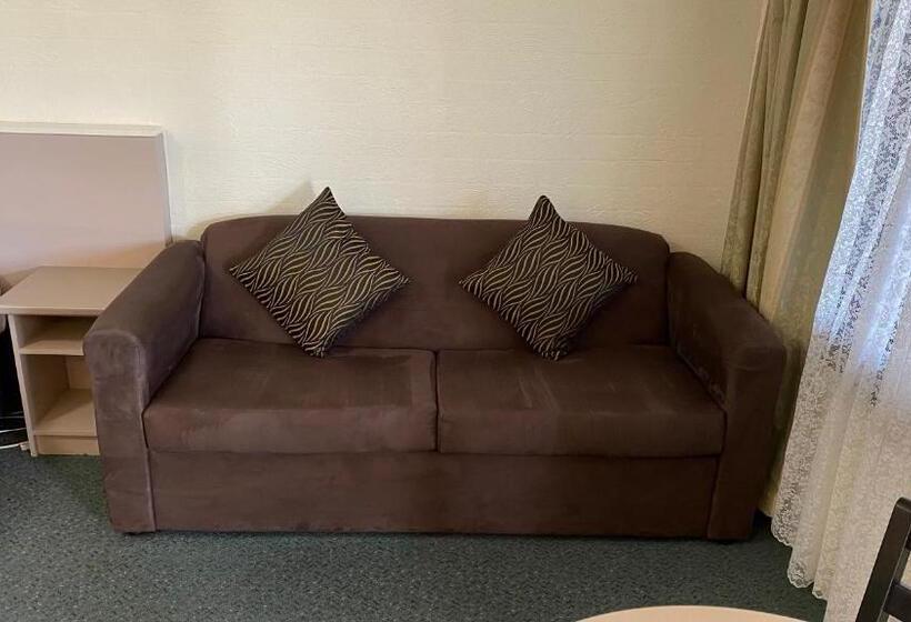 이그제큐티브 스위트, Sapphire City Motor Inn