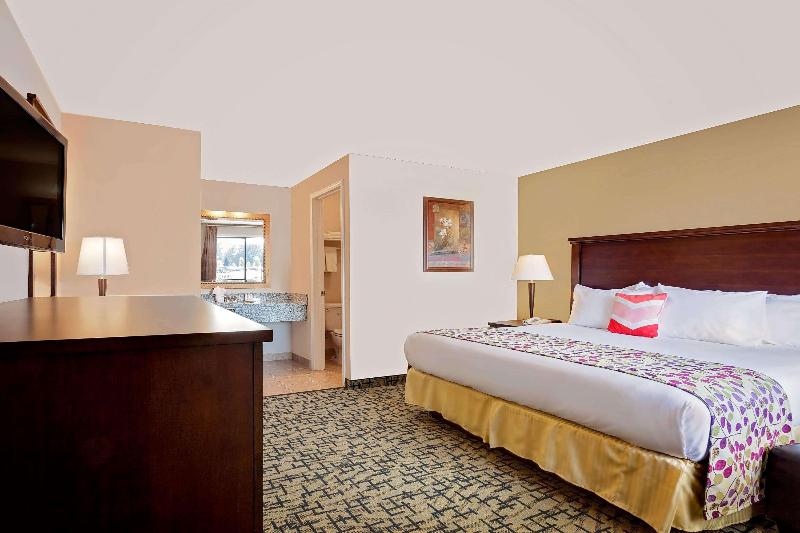 Президентский Люкс, Novotel Suites Riyadh Centre