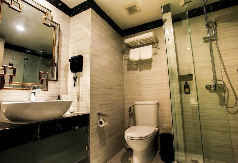 اتاق لوکس با تخت بزرگ, Vince Hotel Pratunam