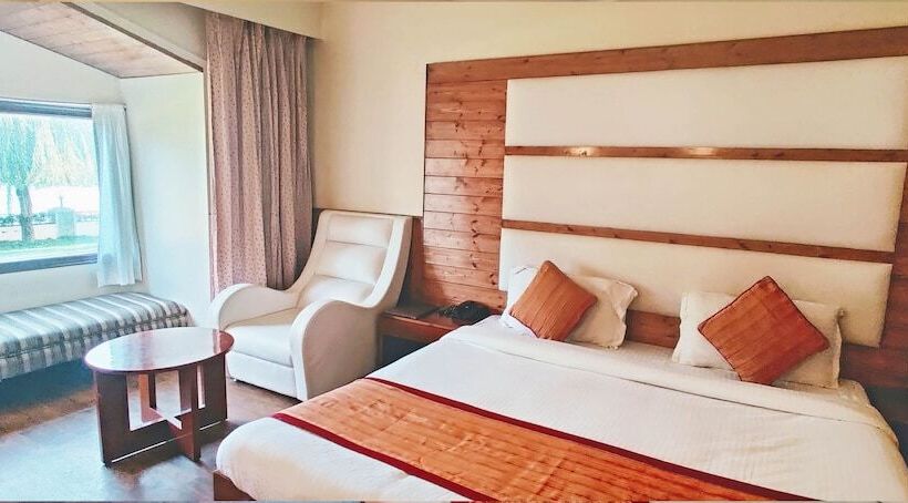 شقة ديلوكس غرفة واحدة, Royal Jardin Whistling Pines Resort