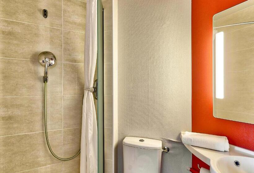 身障者適用スタンダードルーム, B&b Hotel Clermont Ferrand Gerzat