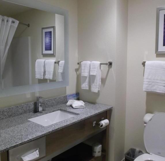 스탠다드 룸 킹사이즈 침대, Days Inn & Suites By Wyndham Belmont
