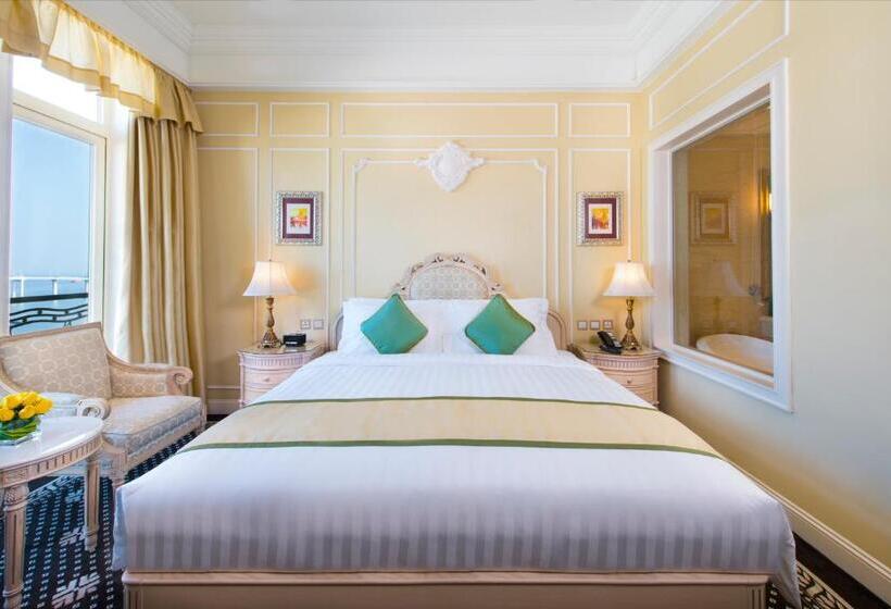 اتاق سوپریور با چشم‌انداز دریا, Harbourview Hotel Macau