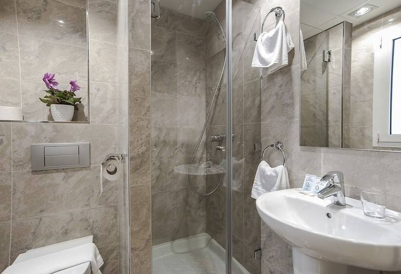 Номер Стандарт, Iraipe Izaga Hostal