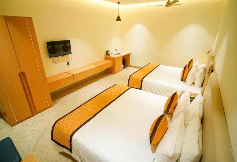 家庭间, Nakshathra  A Royal Stay