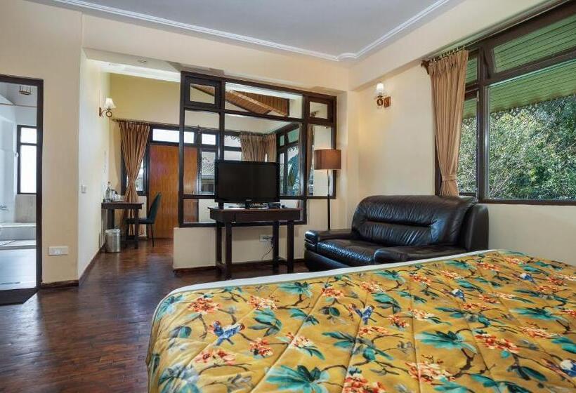 غرفة ديلوكس مزودة بشرفة, Summit Norling Resort & Spa