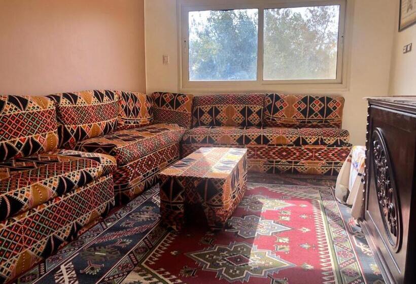 اتاق استاندارد سه تخته با چشم‌انداز, Sphinx Palace Pyramids View Inn