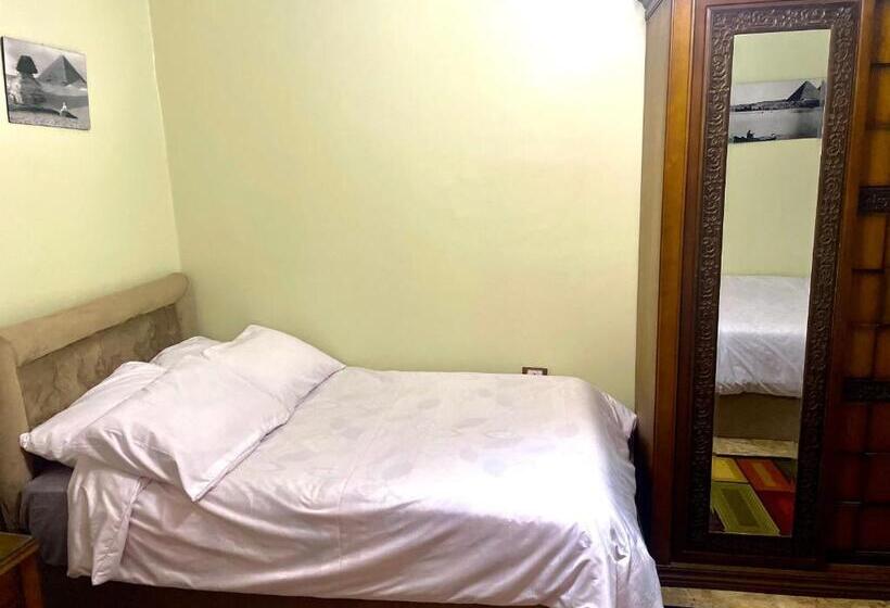 اتاق استاندارد با چشم‌انداز, Sphinx Palace Pyramids View Inn