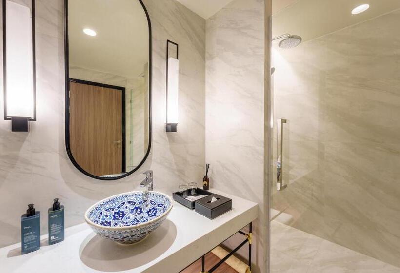 2 Bedroom Premium Apartment Sea View, Somerset Pattaya   Sha Plus