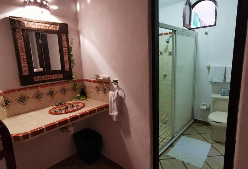 إستديو قياسى مطل على حمام السباحة, Villas Vista Suites Sayulita