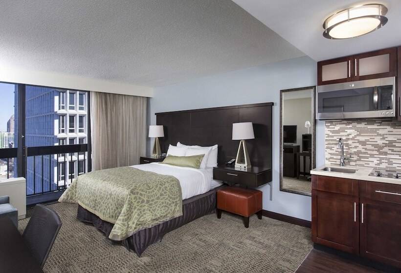 Люкс Адаптированный для Инвалидов, Staybridge Suites Atlanta  Midtown, An Ihg