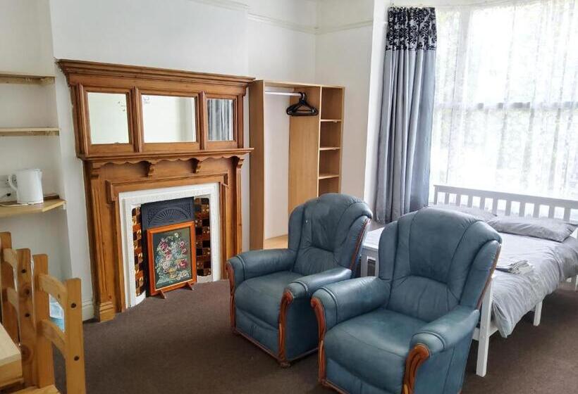 סוויטה, Sunnyside Accommodation