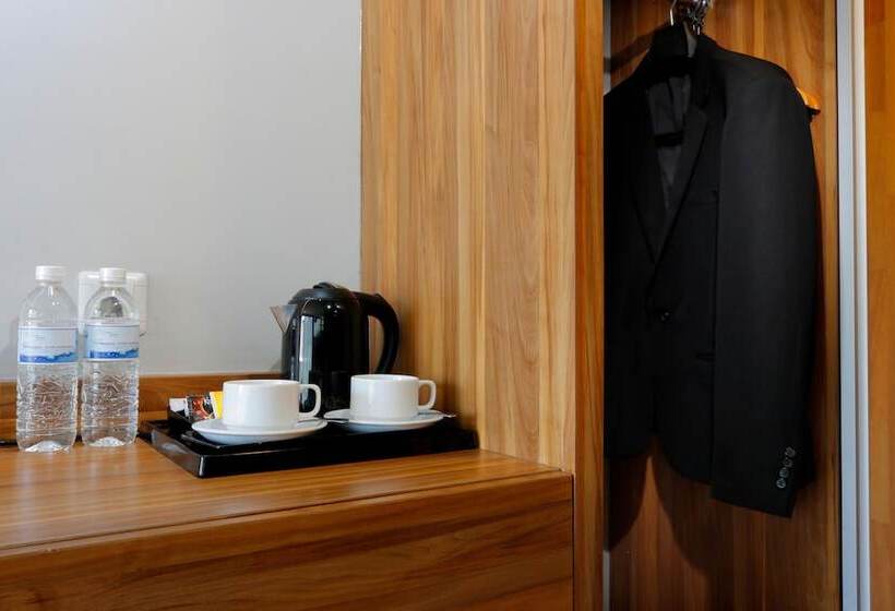 Люкс, The Lerina Hotel Nusa Dua